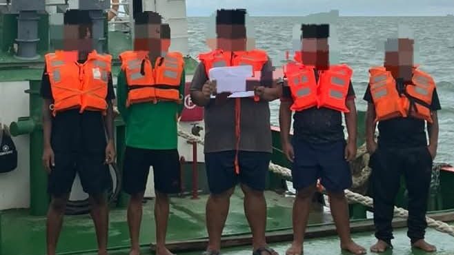 Tugboat With Foreign Crew Detained Off Tanjung Selalang Waters
