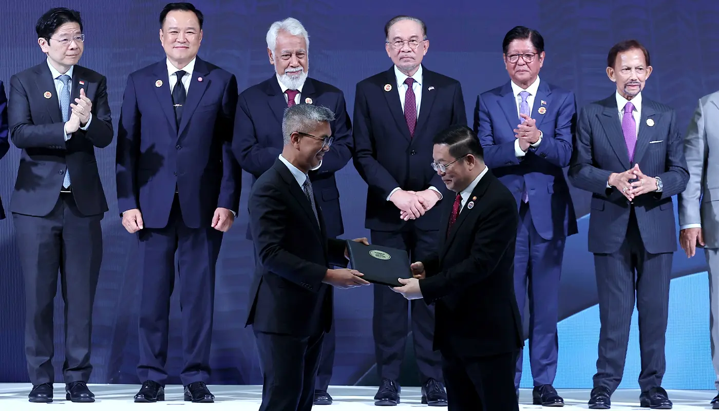 ASEAN Nations Strengthen Trade Pact at KL Summit 1 ASEAN Nations Strengthen Trade Pact at KL Summit