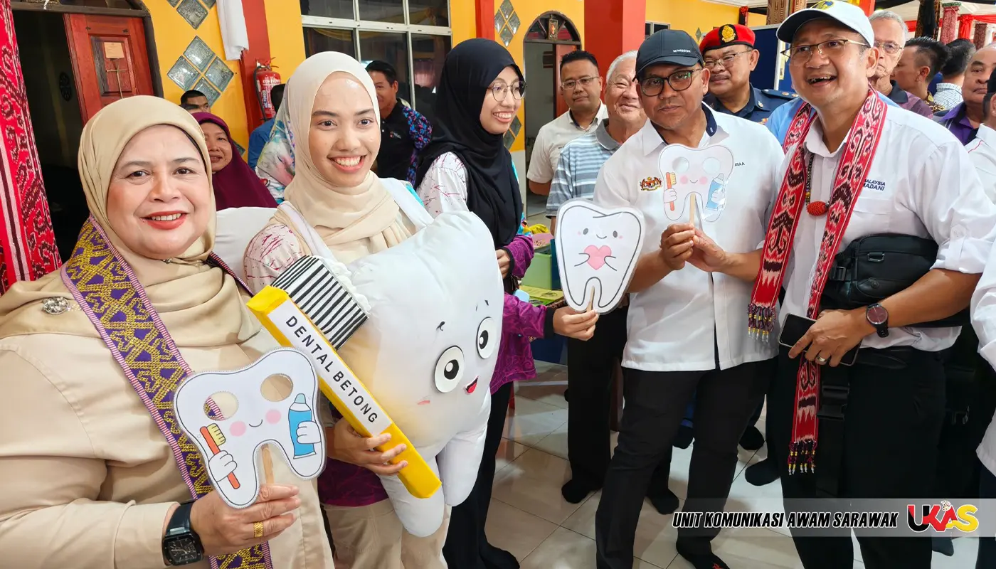KKDW Mobile Unit Delivers Services to Saratok