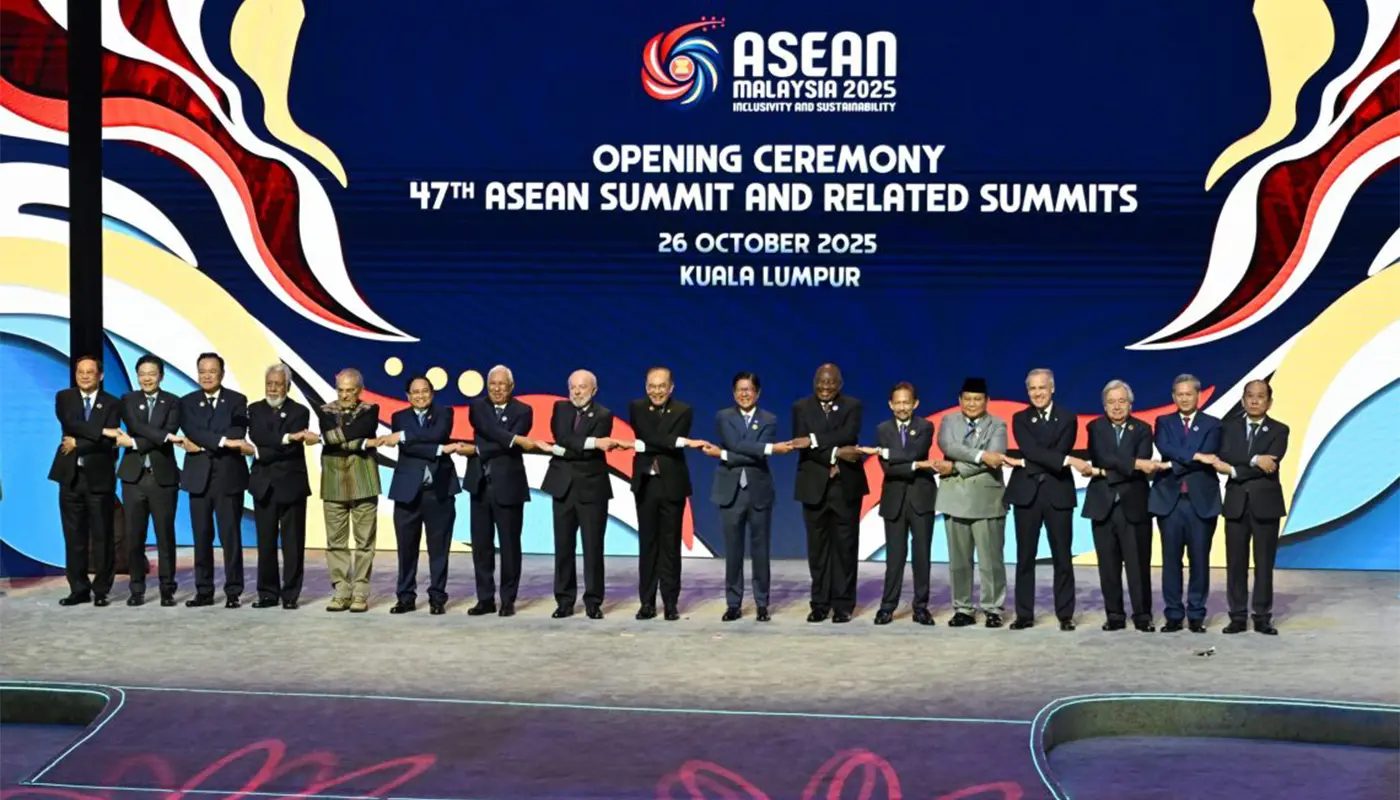 Opening Ceremony of the 47th ASEAN Summit and Related Summits 1 Opening Ceremony of the 47th ASEAN Summit and Related Summits