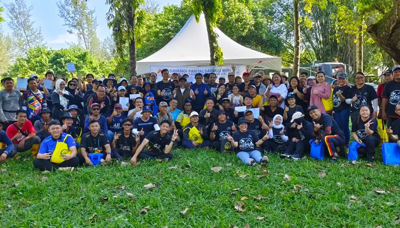 Over 150 Volunteers Join “Love the Beach, Love Miri 2.0” Cleanup Drive