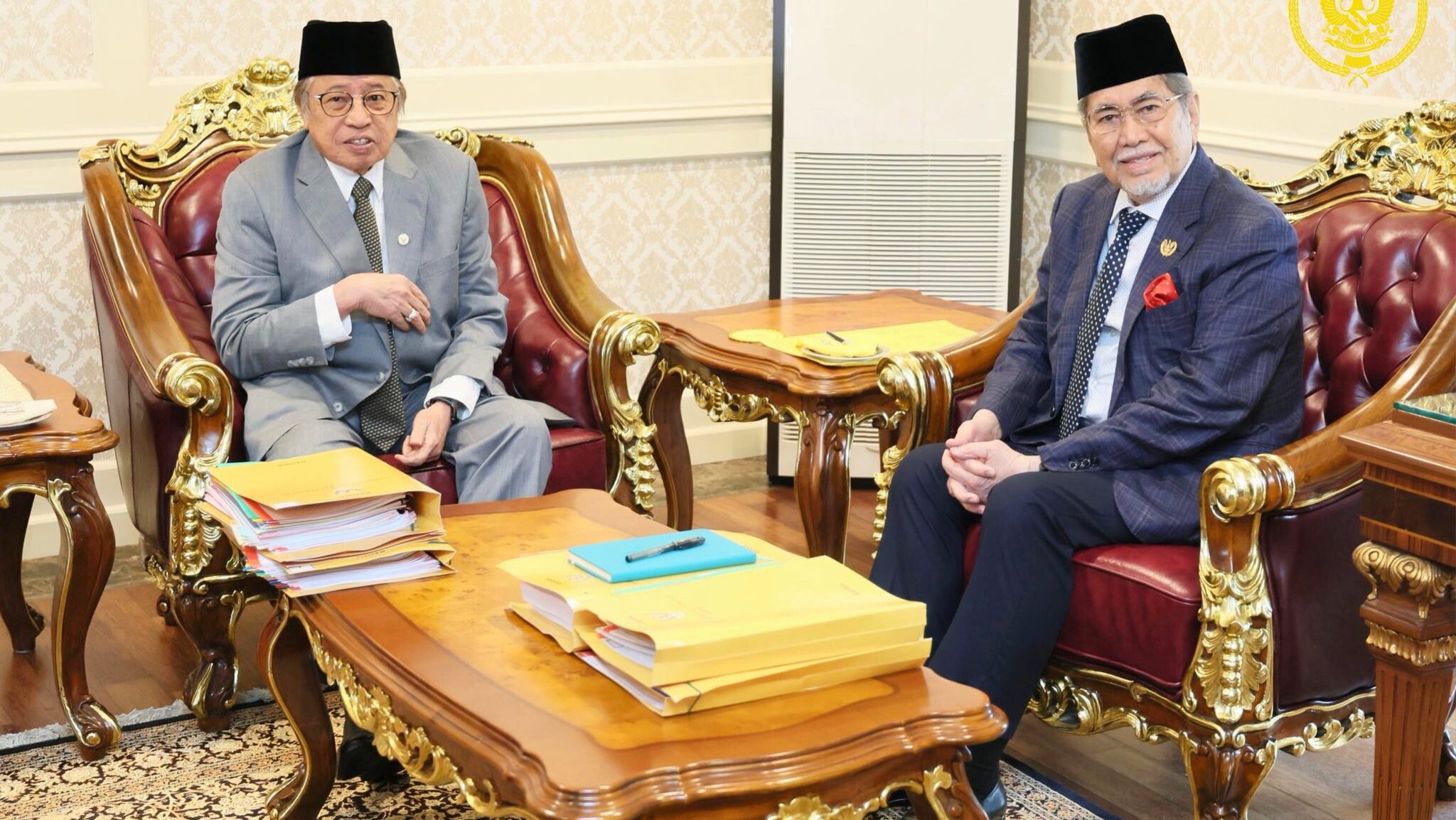 Premier Meets TYT Sarawak to Discuss Key Cabinet Matters