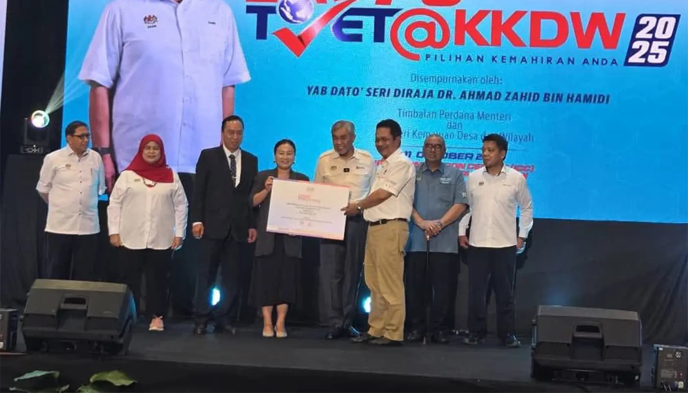RM1.1 Million Worth of EV Teaching Aids Donated to CENTEXS for TVET Enhancement