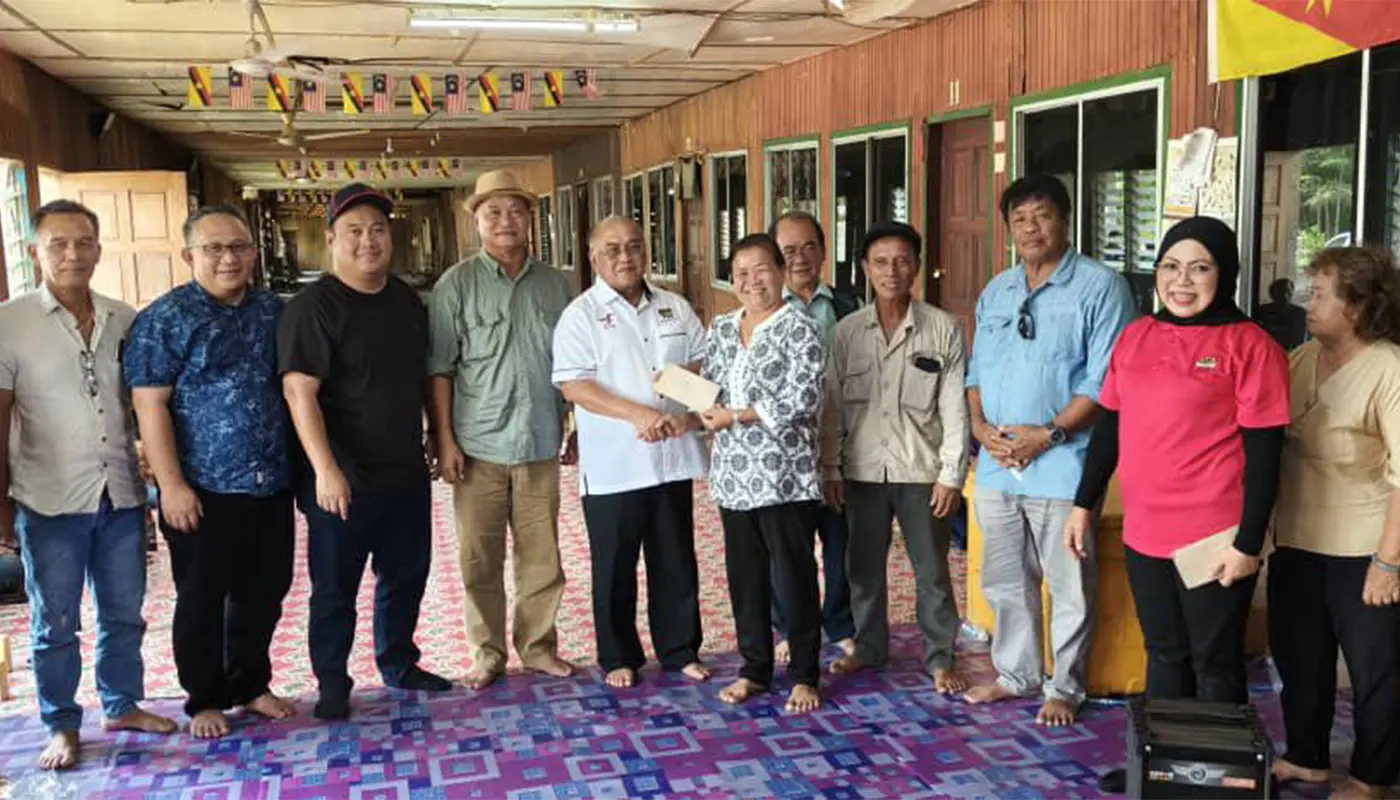 Selangau Longhouse Celebrates New Home With Tradition 1 Selangau Longhouse Celebrates New Home With Tradition