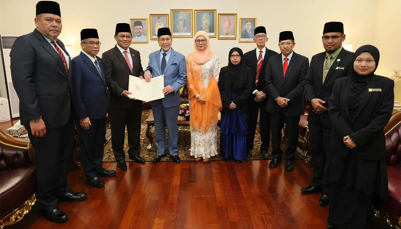 The Governor Briefed on Forthcoming Sarawak Fatwa Seminar 2025