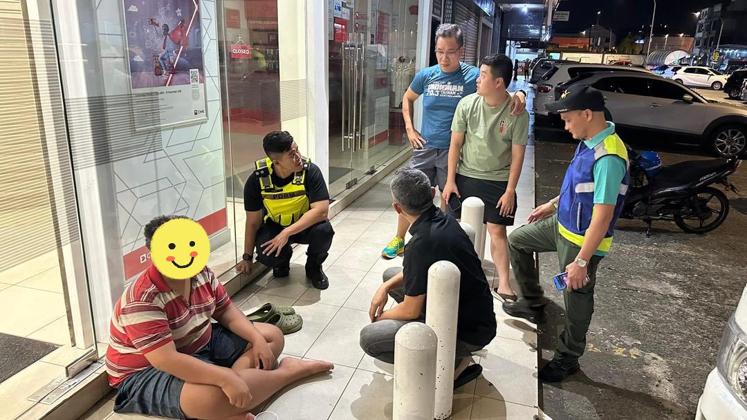 14-Year-Old Begging in Padungan Rescued by Welfare Department