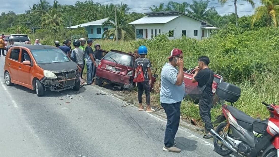 Father and Son Badly Hurt in Three-Vehicle Crash at Pusa