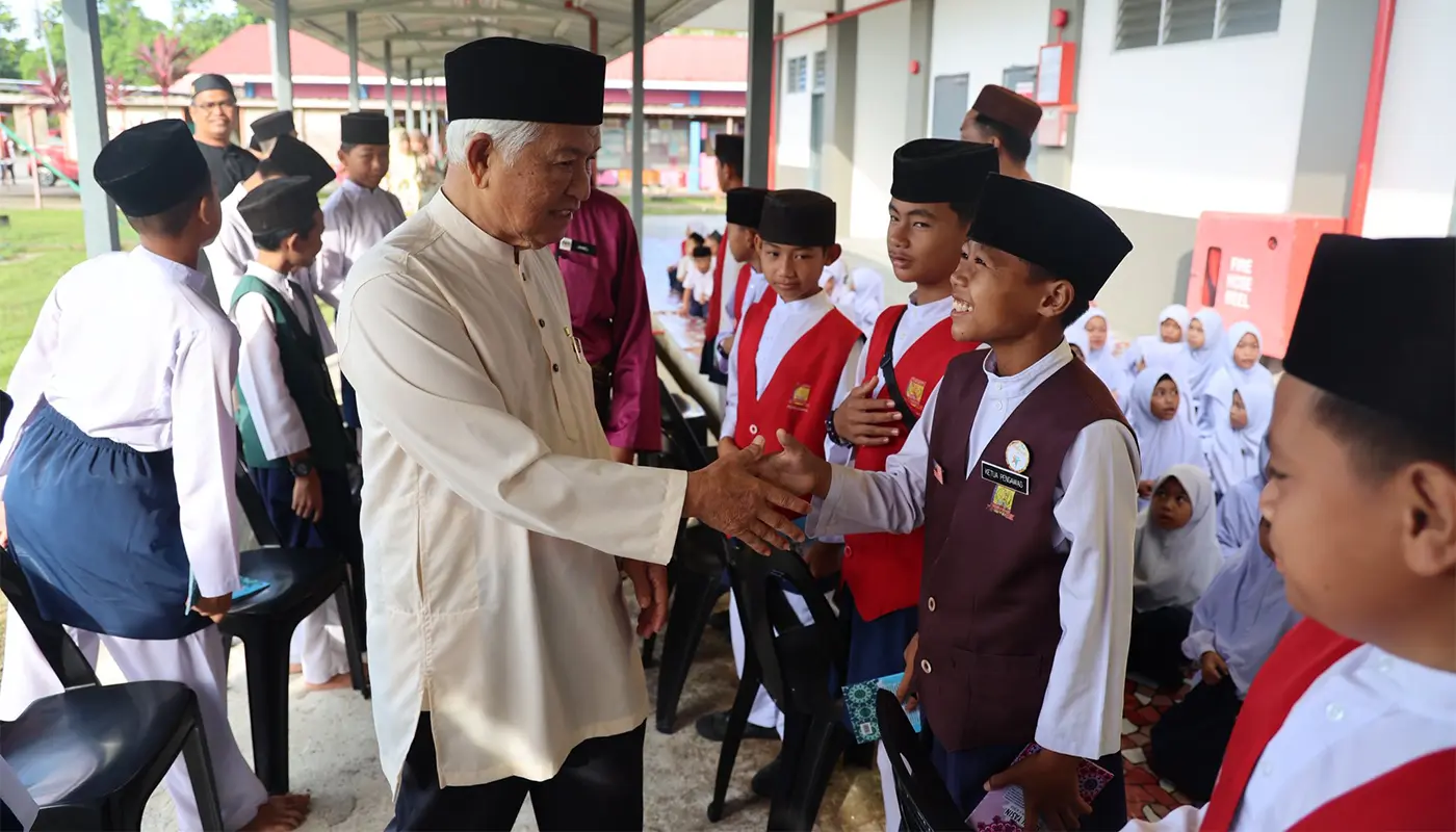 Kabong Assemblyman Funds School Activities with RM7,000 1 Sarawak, Sarawak News, Kabong, Kabong News, Betong, Betong News