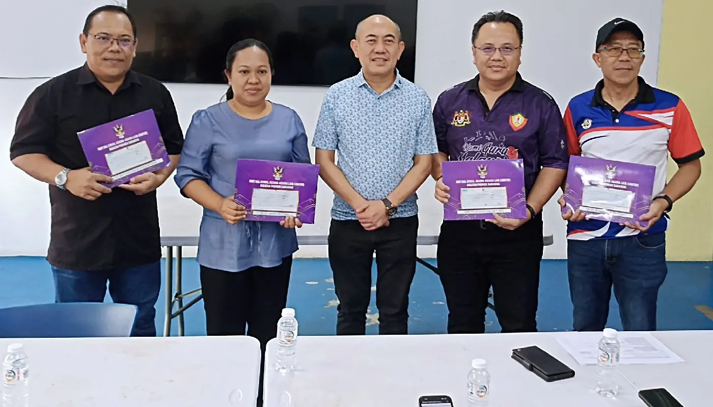 Layar Mission Schools Receive Over RM512k UNIFOR Aid