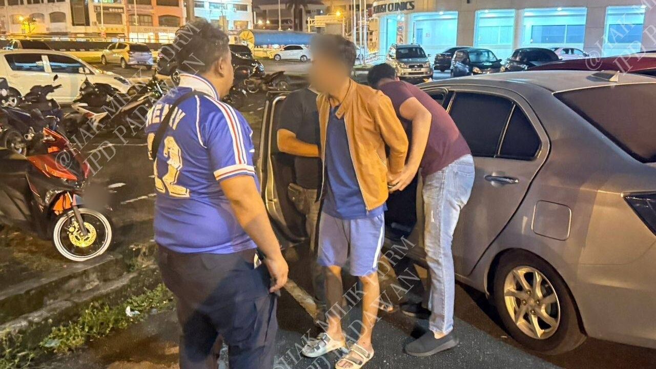 Police Arrest Suspect Hours After Attempted Robbery at Sentosa Parade