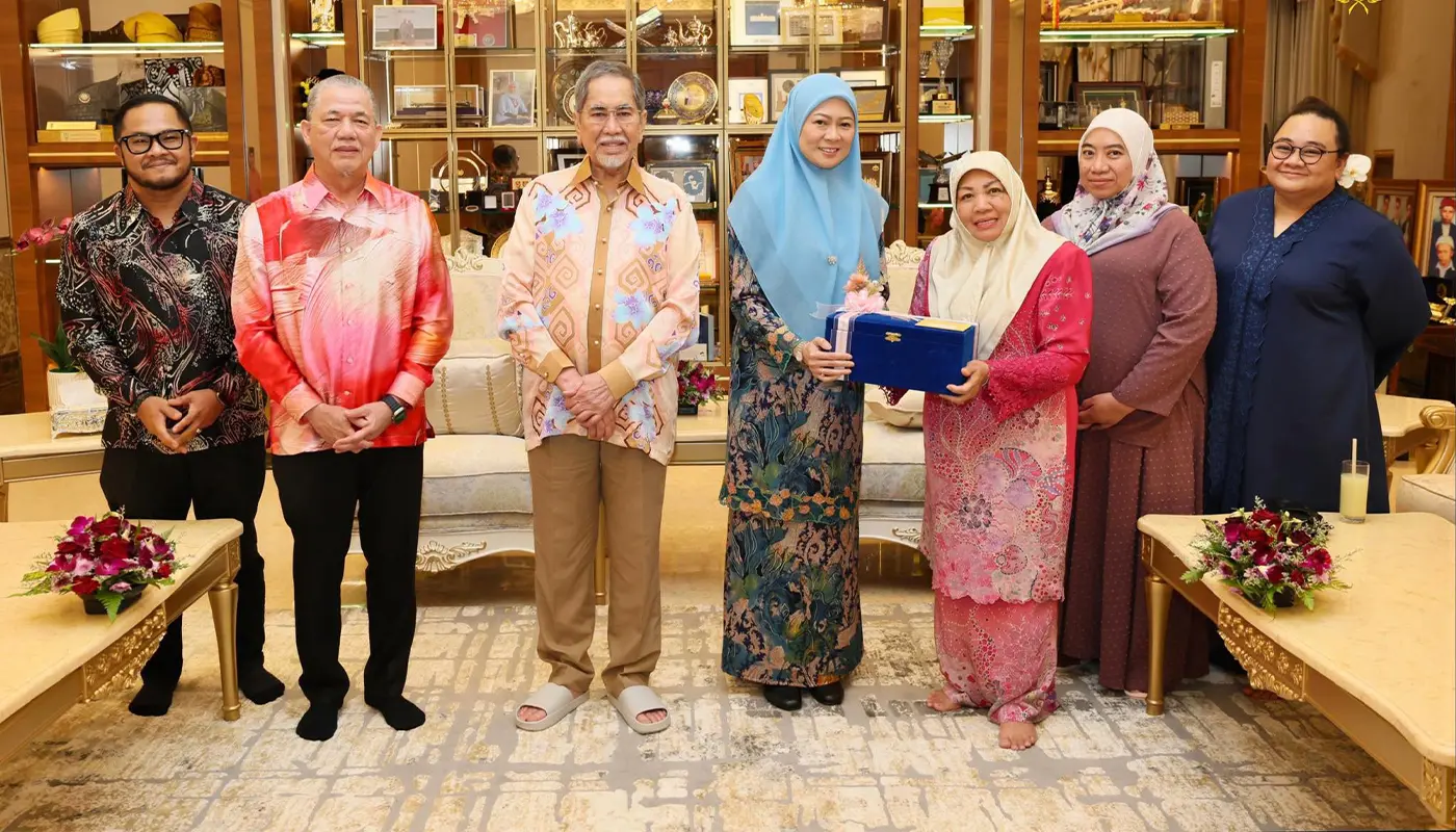 Sarawak Governor Hosts Deputy PM to Strengthen State-Federal Ties 1 Sarawak, Sarawak News, Kuching, Kuching News, Malaysia, Malaysia News,