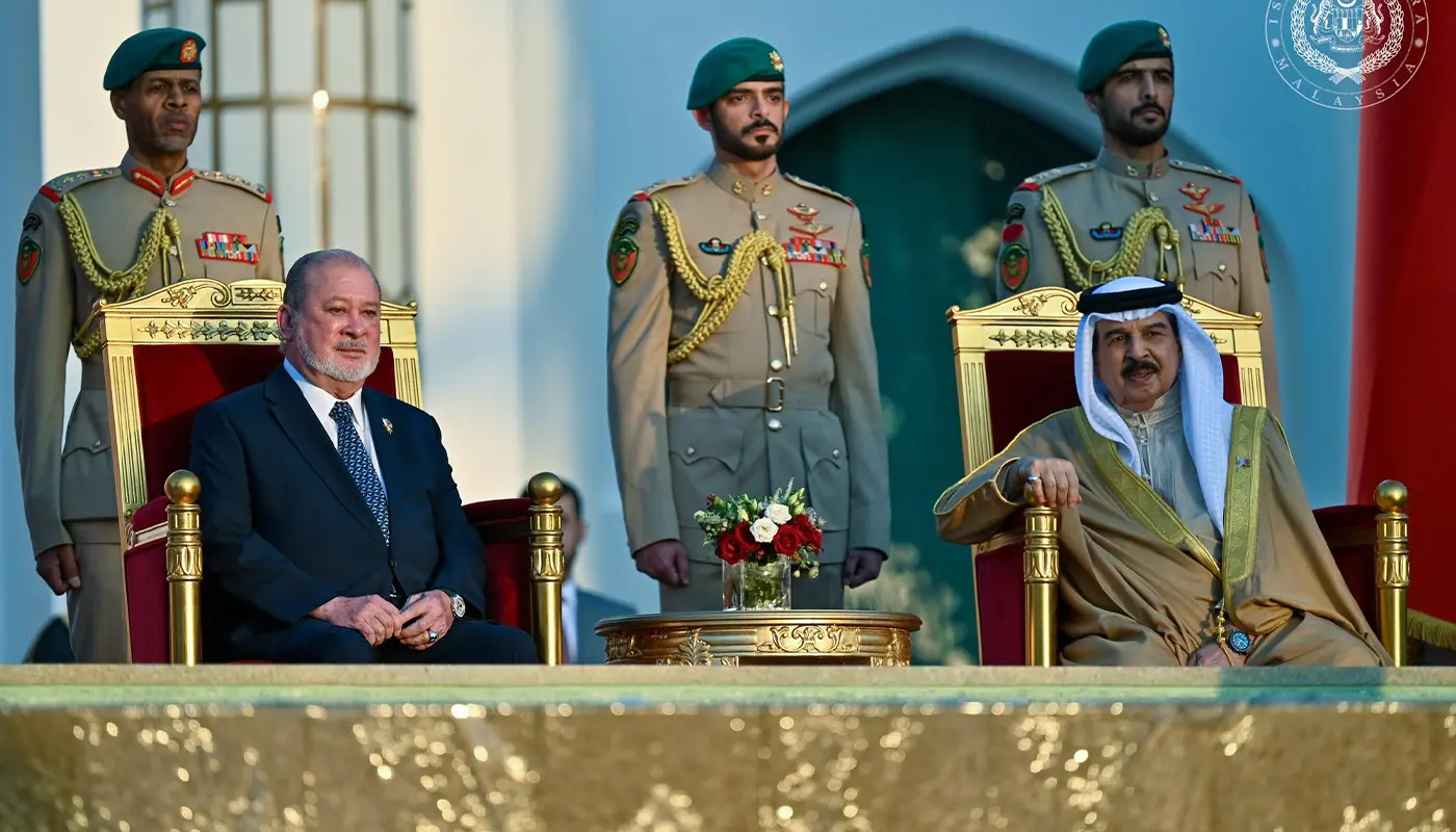 Sultan Ibrahim Receives State Welcome in Bahrain Visit 1 Manama, Manama News, Bahrain, Malaysia, Malaysia News, Sultan Ibrahim, King Hamad,