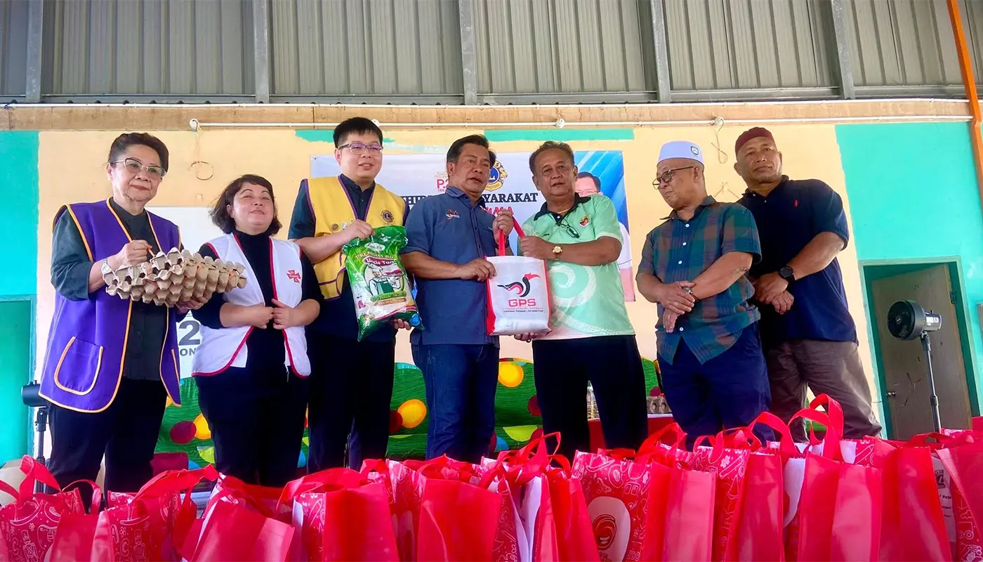 14 Medical Specialists Conduct Free Examinations, 300 Meradong Residents Attend 1 Sarawak, Sarawak News, Bintangor, Bintangor News, Meradong, Meradong News, Kesihatan, Pemeriksaan Percuma, Tanjong Manis, Yusuf Abd Wahab, Rejang Medical Centre, Lions Club, Rejang Charity