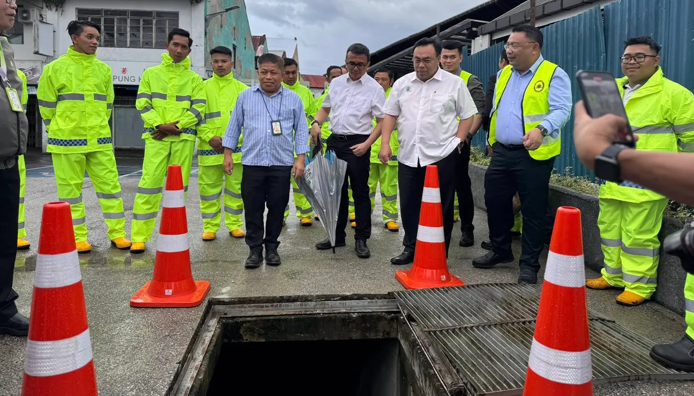 DBKU Steps Up Flood Preparedness with Frequent Drainage Maintenance 1 Sarawak, Sarawak News, Kuching, Kuching News, DBKU, Flood Preparedness, Drainage System, Malaysia Plan, Urban Management, Disaster Readiness