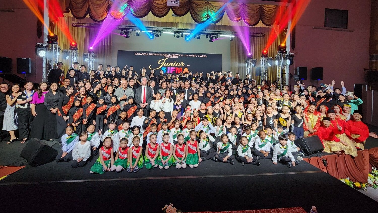 Junior SIFMA 2025 Celebrates Remarkable Night of Youthful Talent in Kuching