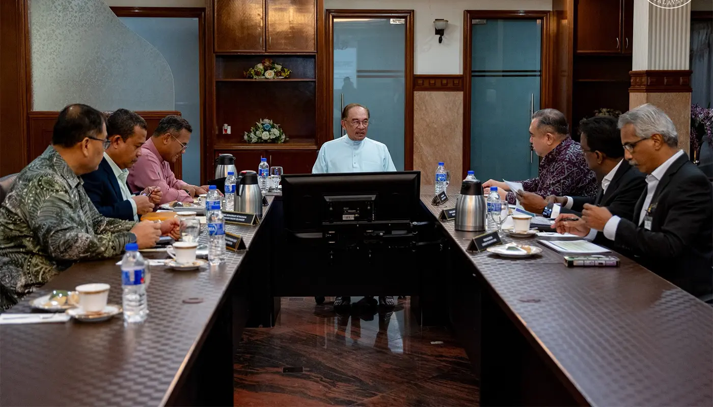 Malaysia Moves Forward with Carey Island Port Klang Third Terminal Project 1 Malaysia, Malaysia News, Port Klang, Carey Island, Logistics, Economy, Anwar Ibrahim, Infrastructure Development, Selangor, Selangor News