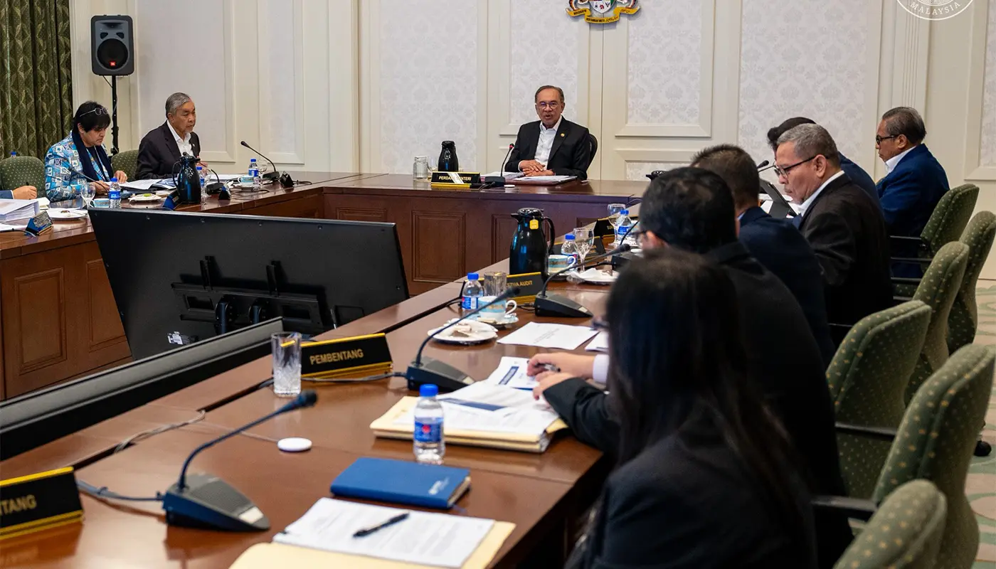 Malaysia to Table Ombudsman Bill in 2026, Boost Governance 1 Putrajaya, Putrajaya News, Anwar Ibrahim, Ombudsman Malaysia, Governance, Public Service, Corporate Compliance, SOEs, MADANI Government