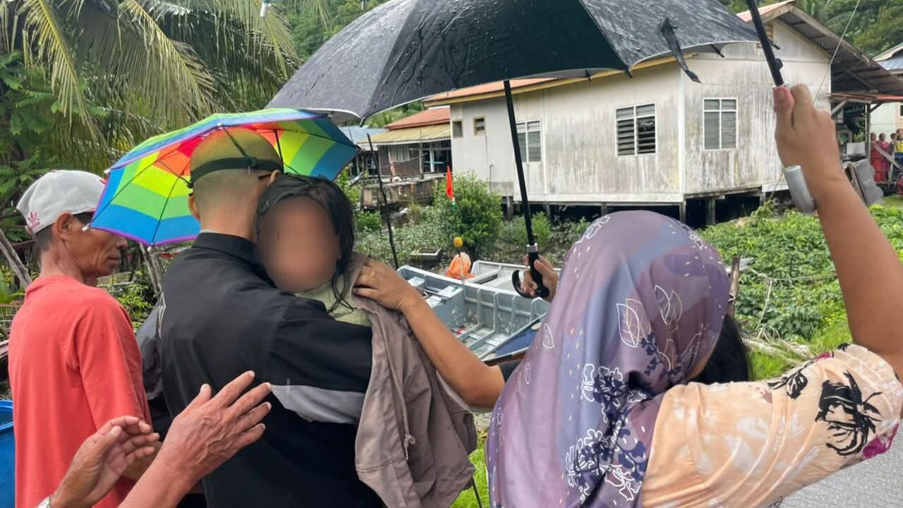 Mysterious ‘Sister’ Led Missing Girls on Night Outing, Found Safe in Santubong 1 Mysterious ‘Sister’ Led Missing Girls on Night Outing, Found Safe in Santubong