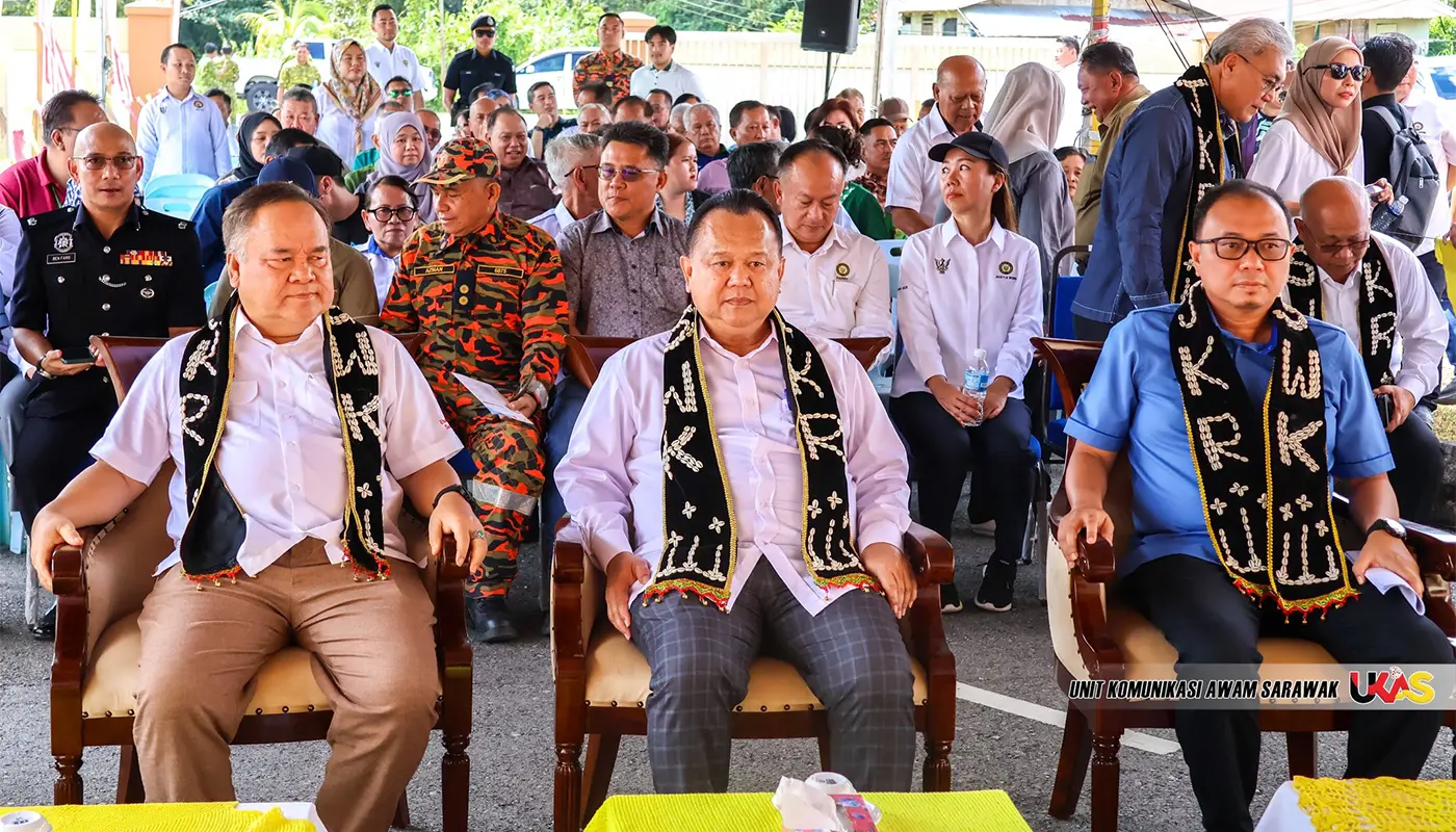 Nanga Engkuah Gains Bridge and Street Lights Under MADANI Village Project 1 Sarawak, Sarawak News, Song, Song News, Kapit, Kapit News