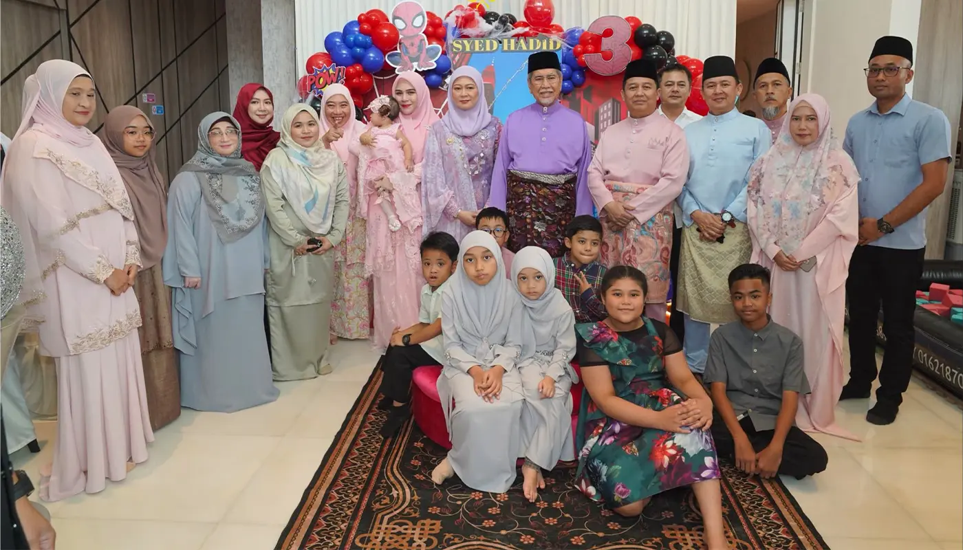 Sarawak, Sarawak News, Kuching, Kuching News, Aqiqah Ceremony, Wan Junaidi, Family Celebration, Islamic Traditions, Sarawak Governor