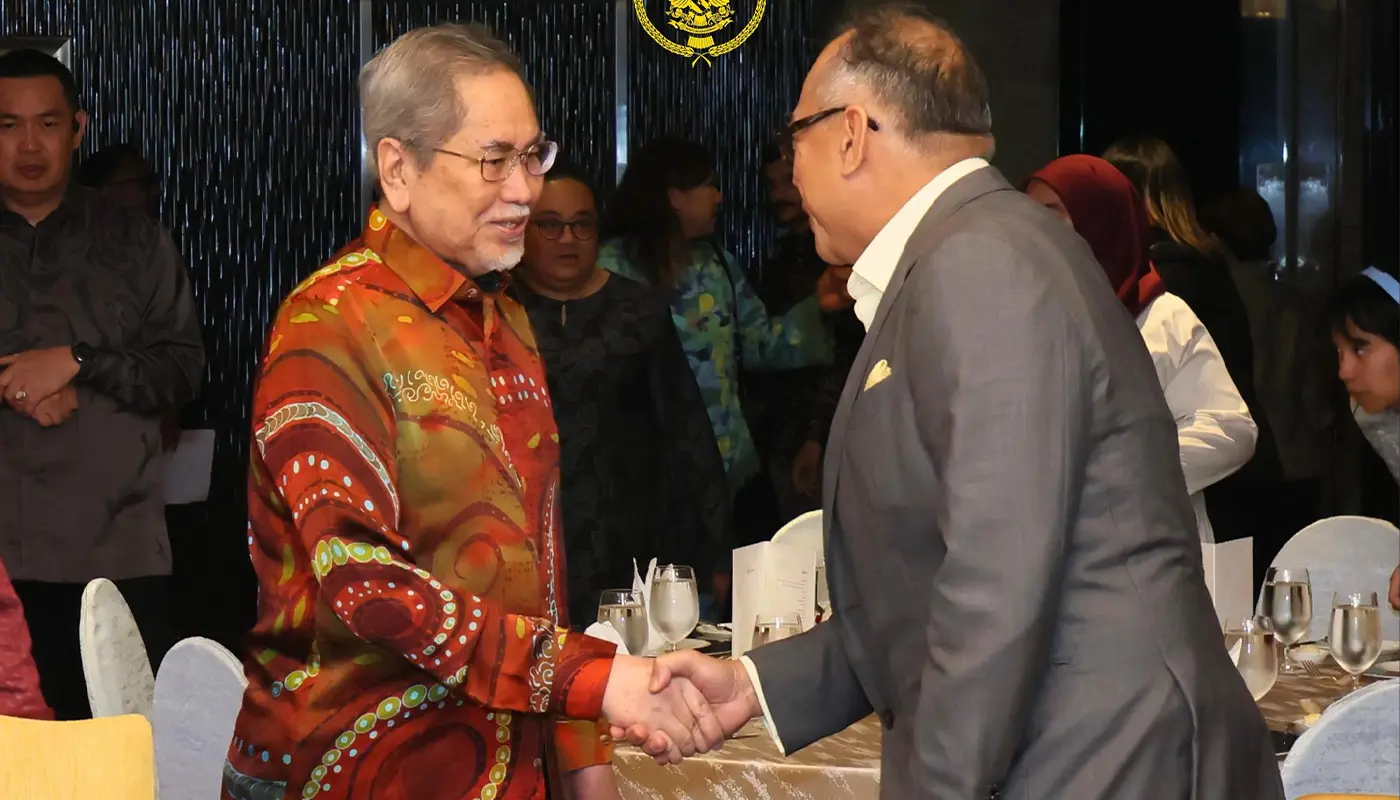 Sarawak Governor Joins Prominent Leaders at Kuala Lumpur Dinner 1 Sarawak, Sarawak News, Kuala Lumpur, Kuala Lumpur News, Malaysia, Wan Junaidi, Malaysian Communications and Multimedia Commission, Attorney General, National Affairs, Leadership