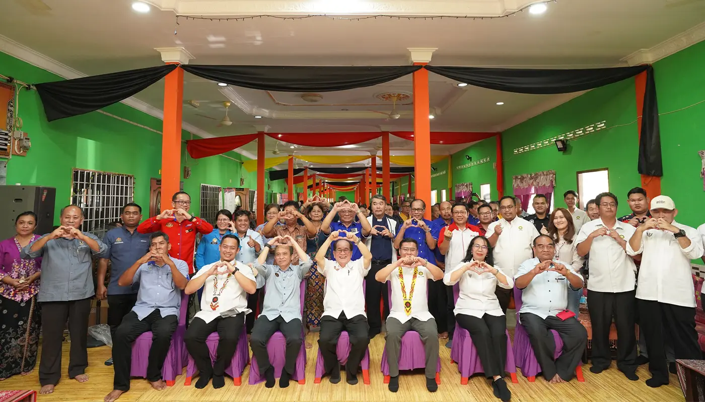 Sarawak, Sarawak News, Debak, Debak News, Birth Certificates, JPN, Douglas Uggah Embas, Identity Documents, Bukit Saban