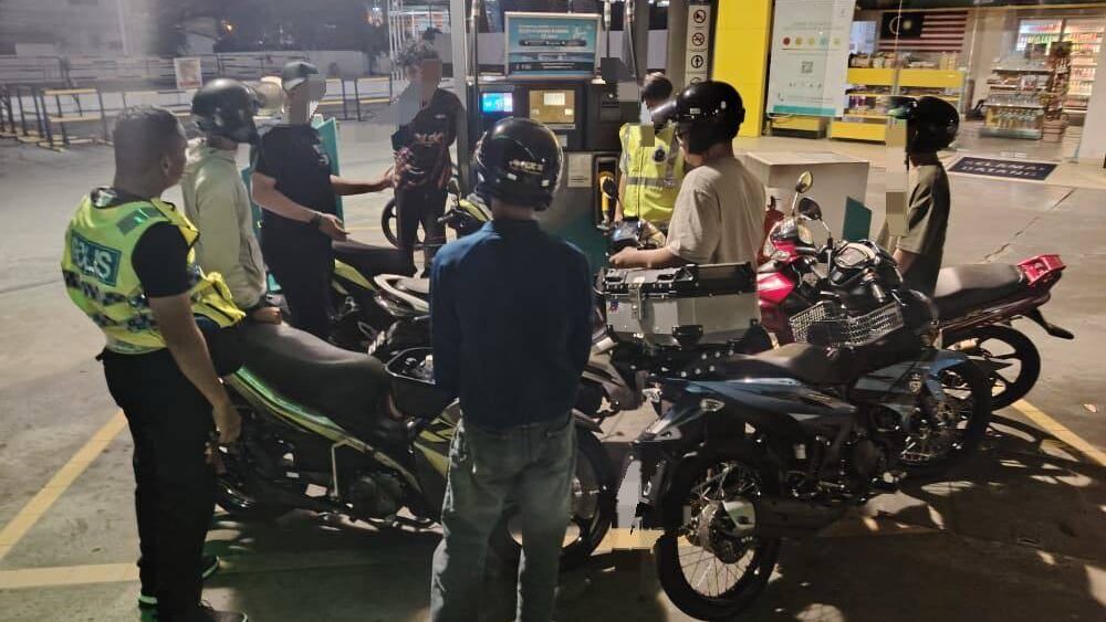 12 Motorcycles Seized in Miri Road Thug Crackdown
