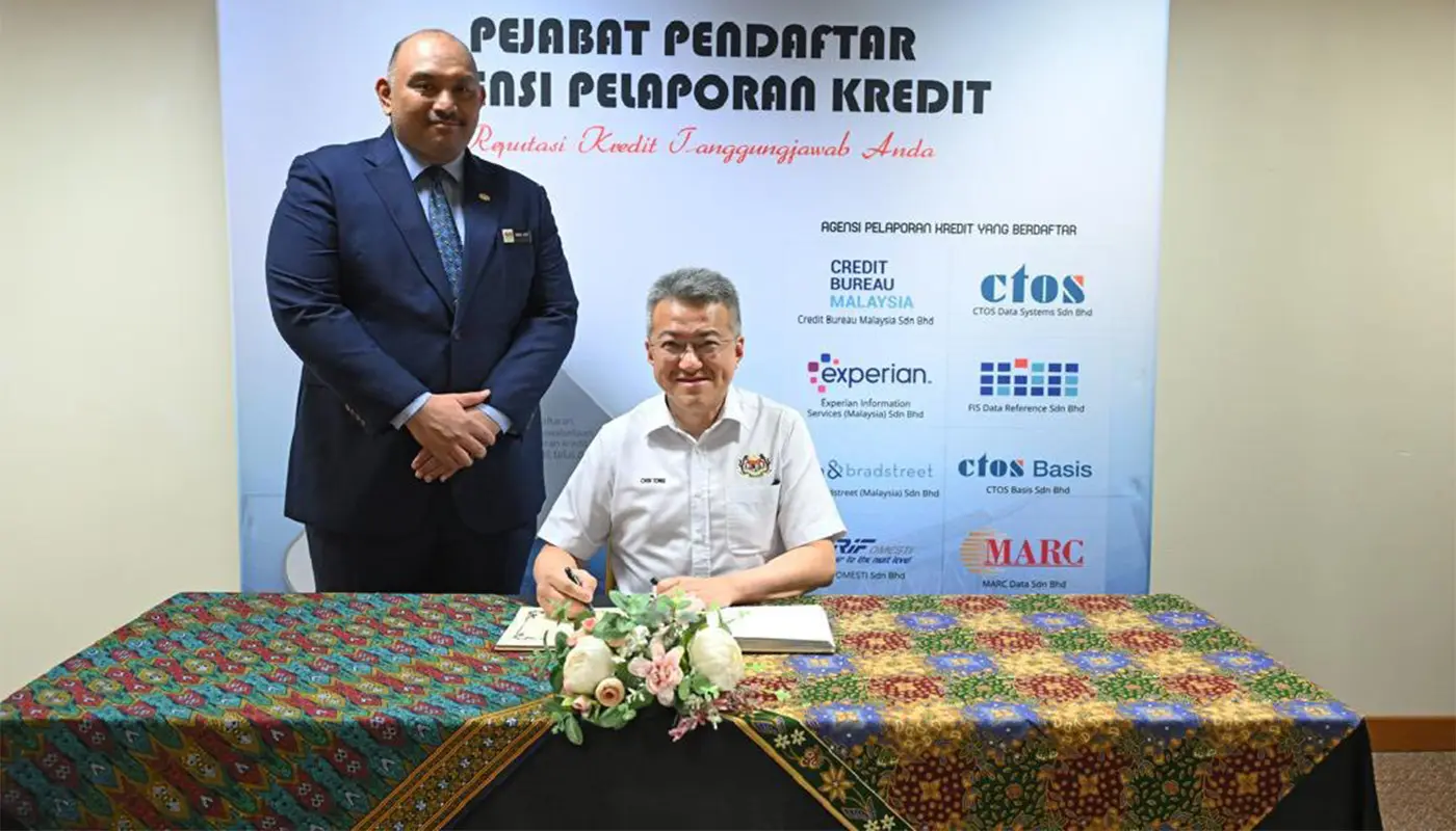 Putrajaya,Putrajaya News,Malaysia,Malaysia News,Finance Ministry,Credit Reporting,PPK,Liew Chin Tong