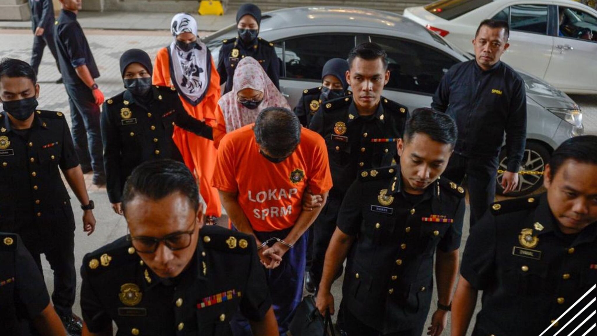 Former Army Chief, Two Wives Remanded Over TDM Tender Case