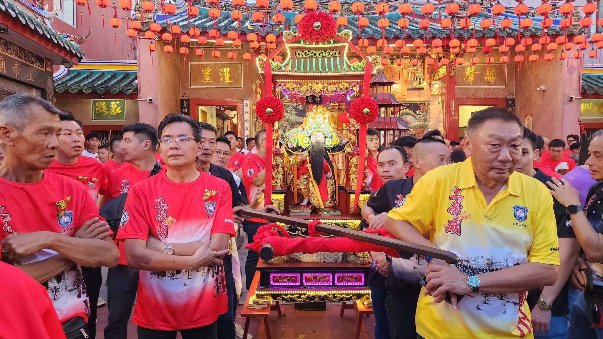 Hiang Thian Siang Ti Parade Brings Festive Spirit to Kuching 1 Hiang Thian Siang Ti Parade Brings Festive Spirit to Kuching