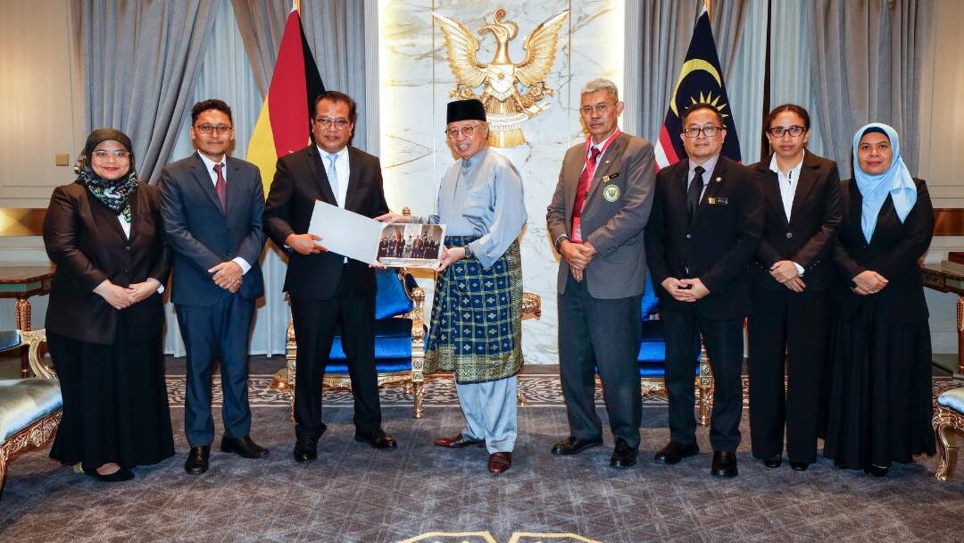 Indonesia, Sarawak Move to Strengthen Border and Trade Cooperation
