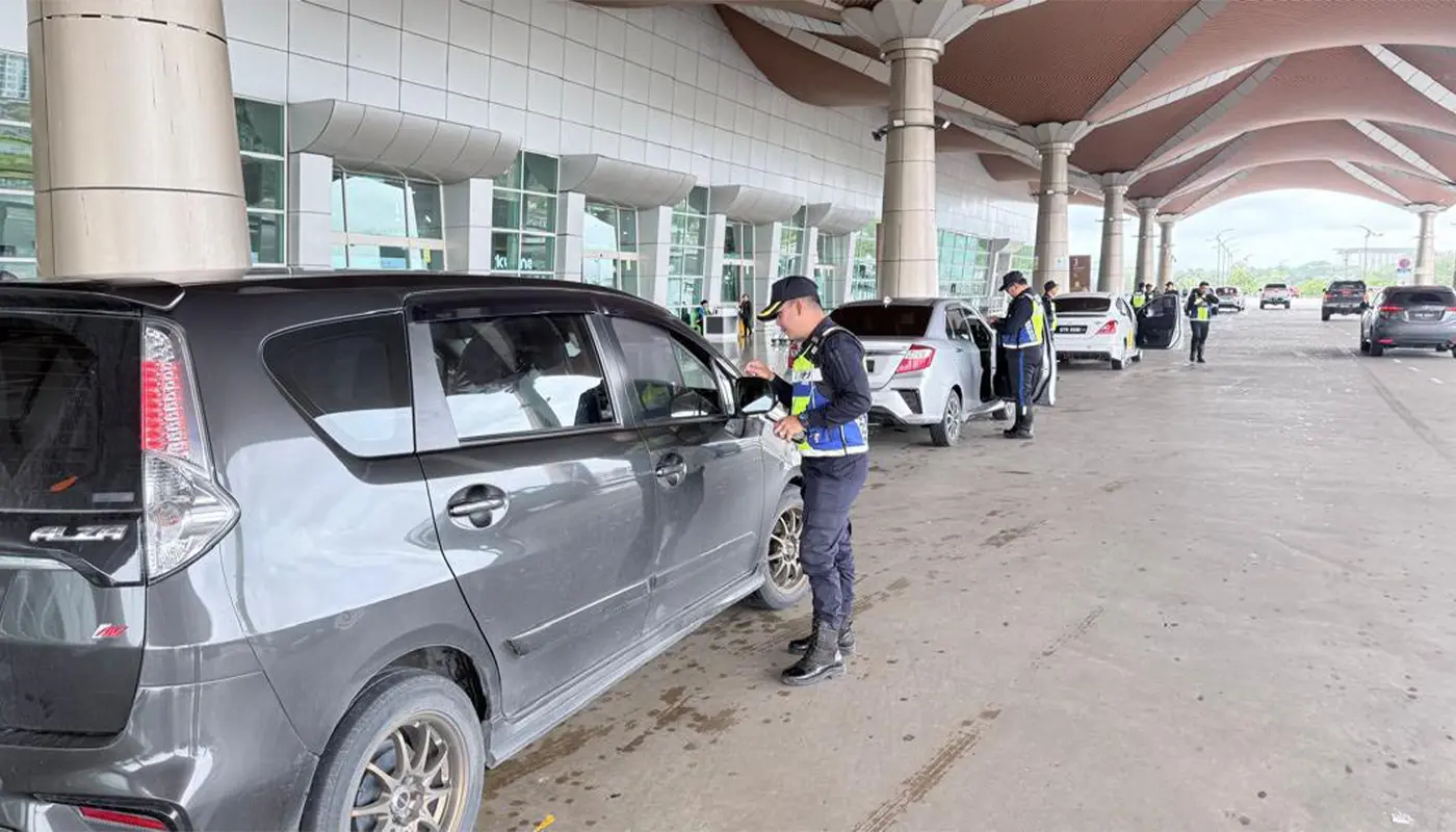Sarawak, Sarawak News, Kuching, Kuching News, JPJ, Road Transport Department, E-Hailing, Public Transport, Law Enforcement, Kuching International Airport
