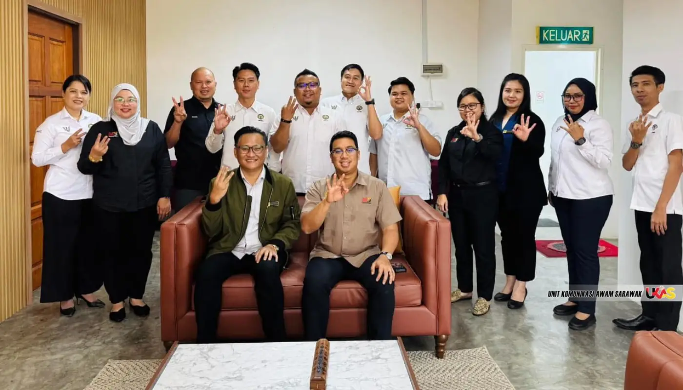 Lundu District Officer Meets Tanjong Datu Assemblyman to Boost Cooperation 1 Sarawak, Sarawak News, Kuching, Kuching News, Lundu, Lundu News, Tanjong Datu, District Officer, Administrative Cooperation, Regional Development, Community Welfare