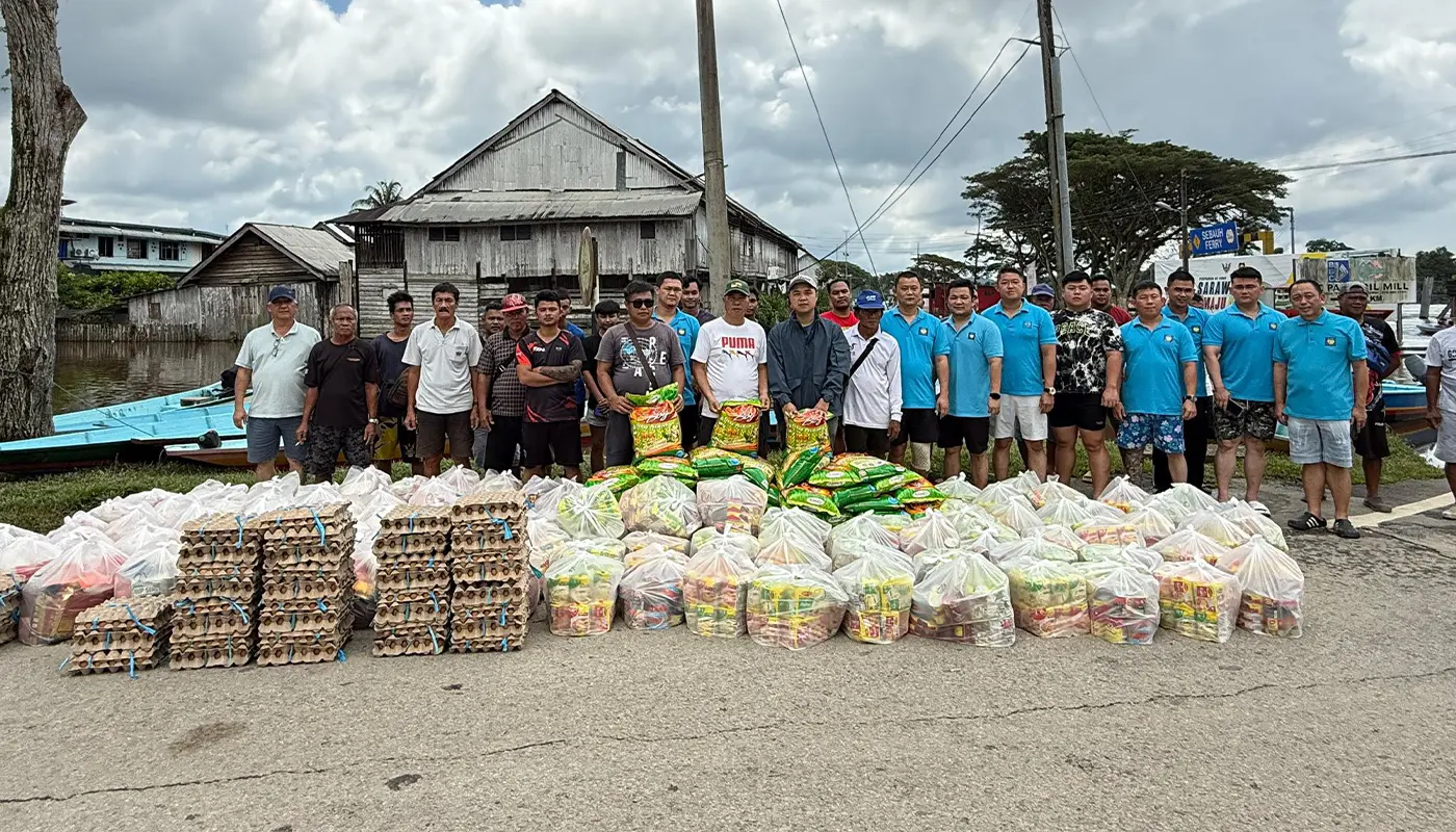 Sarawak, Sarawak News, Bintulu, Bintulu News, Ulu Sebauh, Flood Relief, Disaster Aid, Tiong King Sing, PDP Youth, Longhouse Communities