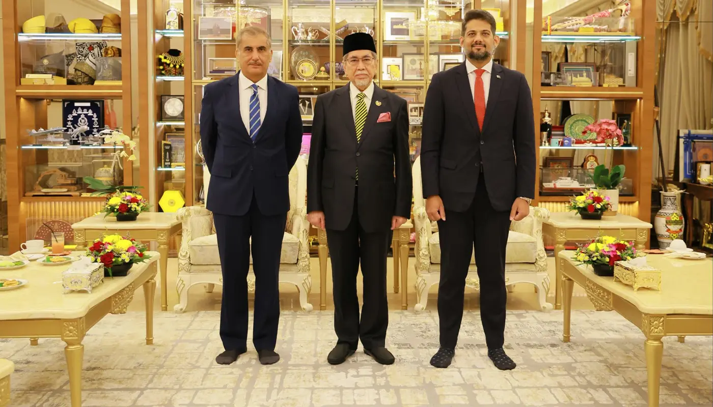 Sarawak Governor Welcomes Pakistan High Commissioner in Courtesy Visit 1 Sarawak, Sarawak News, Kuching, Kuching News, Diplomacy, Trade, Renewable Energy, Halal Products, Palm Oil