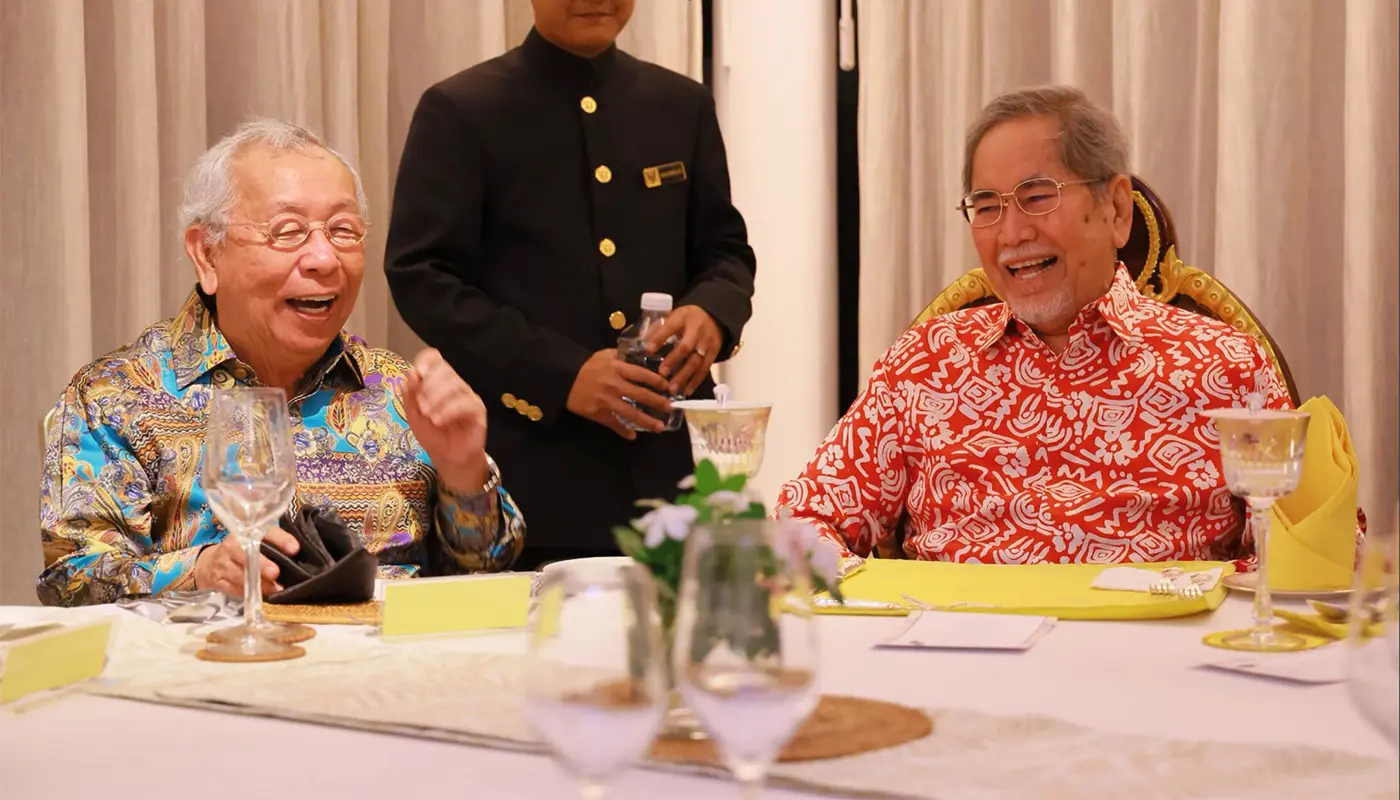 Sarawak Governor and Wife Attend Dinner with Tun Jugah Foundation Chairman at Cove 55 1 Sarawak, Sarawak News, Kuching, Kuching News, Tun Jugah Foundation, PETROS