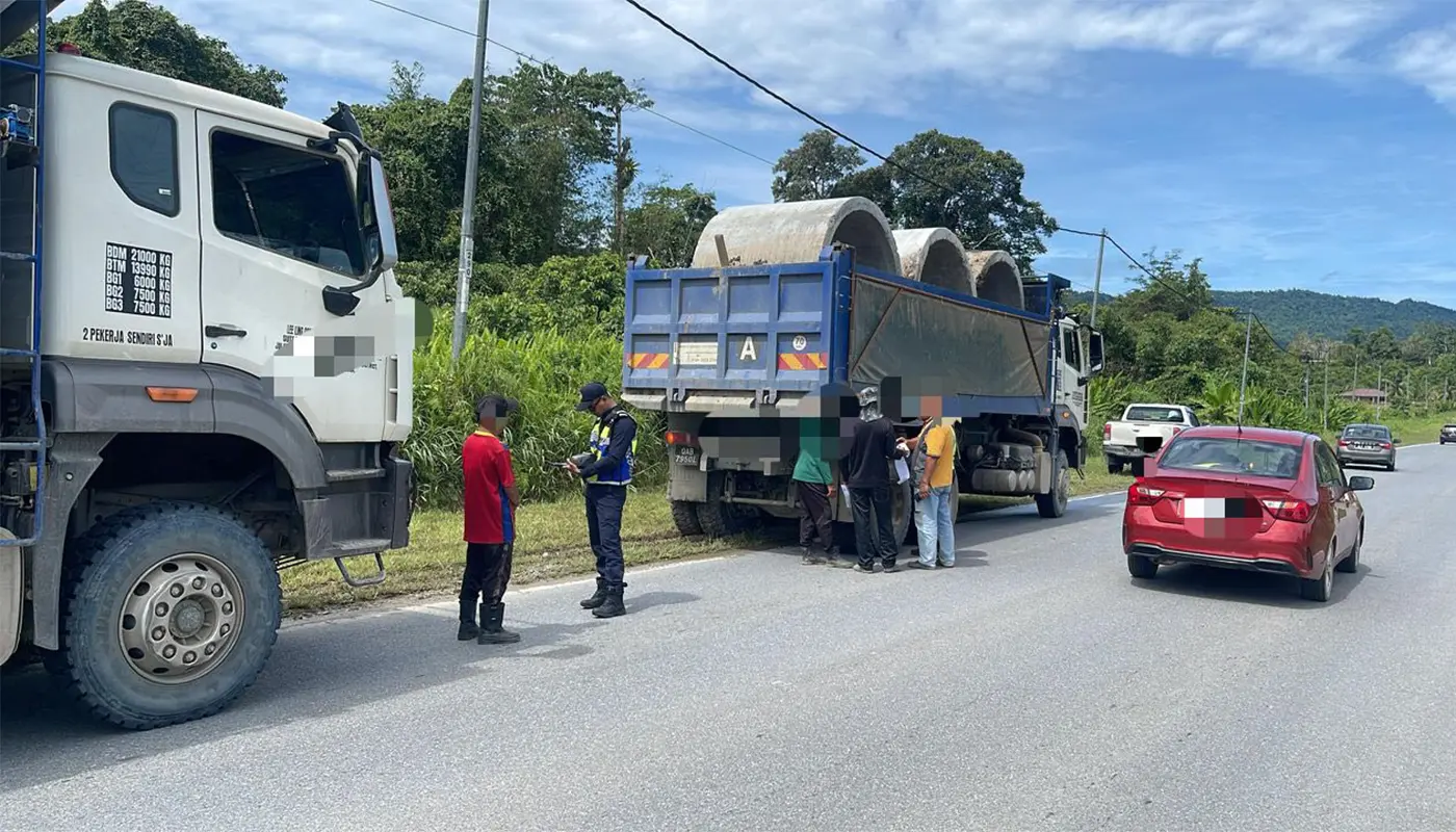 JPJ Limbang Cracks Down on Commercial Vehicles 1 Sarawak, Sarawak News, Limbang, Limbang News, JPJ, road safety, traffic enforcement,