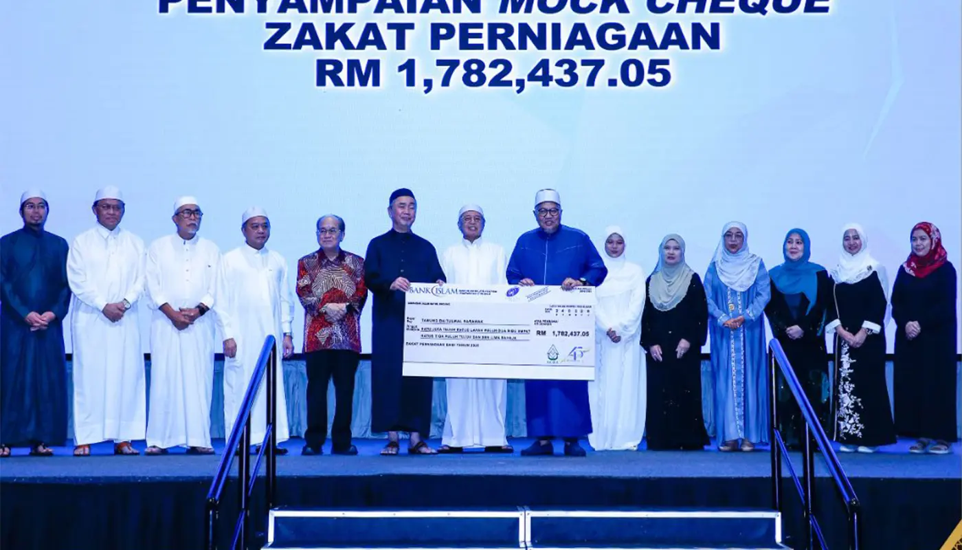 Sarawak Premier Presents Aid to 125 Asnaf at LCDA Iftar 1 Sarawak, Sarawak News, Kuching, Kuching News, Iftar Ceremony, Community Support, Sarawak Premier