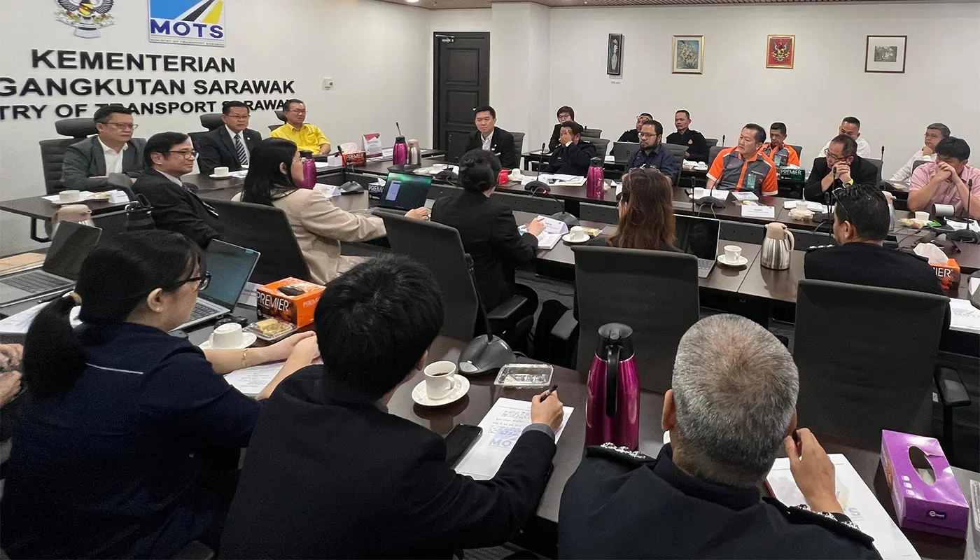 Sarawak, Sarawak News, Kuching, Kuching News, Transport, Lorry Industry, MOTS, Anthony Loke, Road Safety, Infrastructure, GPS, Speed Limiter Devices