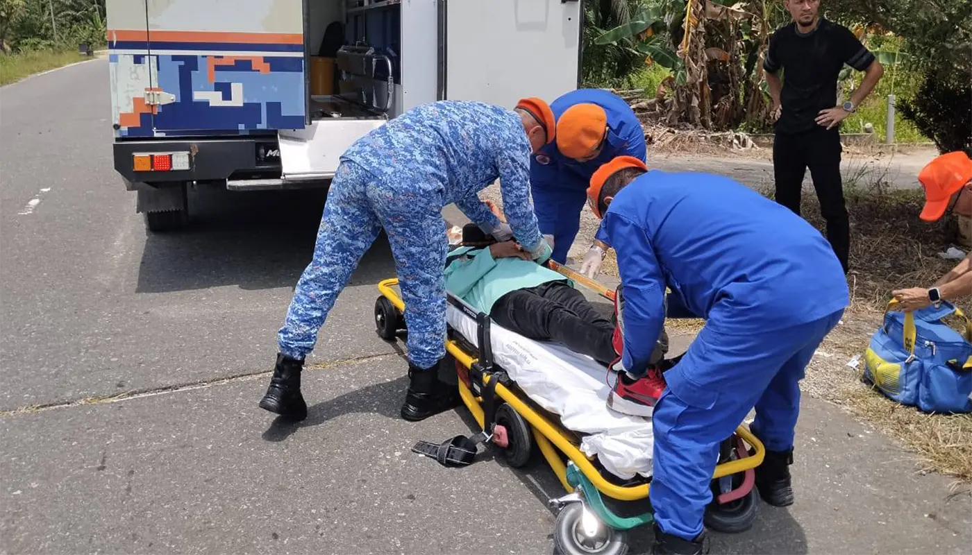 Elderly Man Injured in Spaoh Motorcycle Accident 1 Sarawak, Sarawak News, Spaoh, Spaoh News, Road Accident, APM Spaoh,