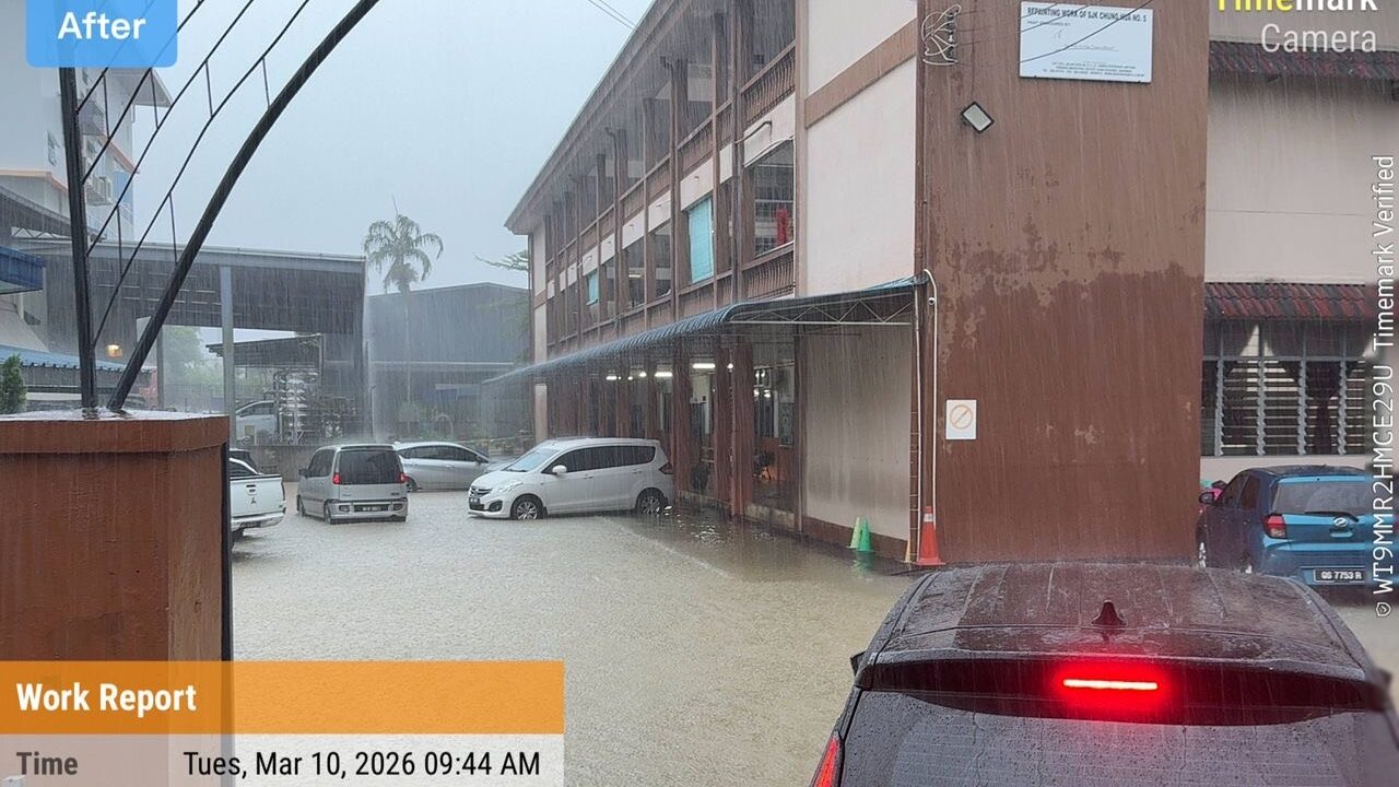 Fire Dept Patrols Flood-Risk Areas in Kuching