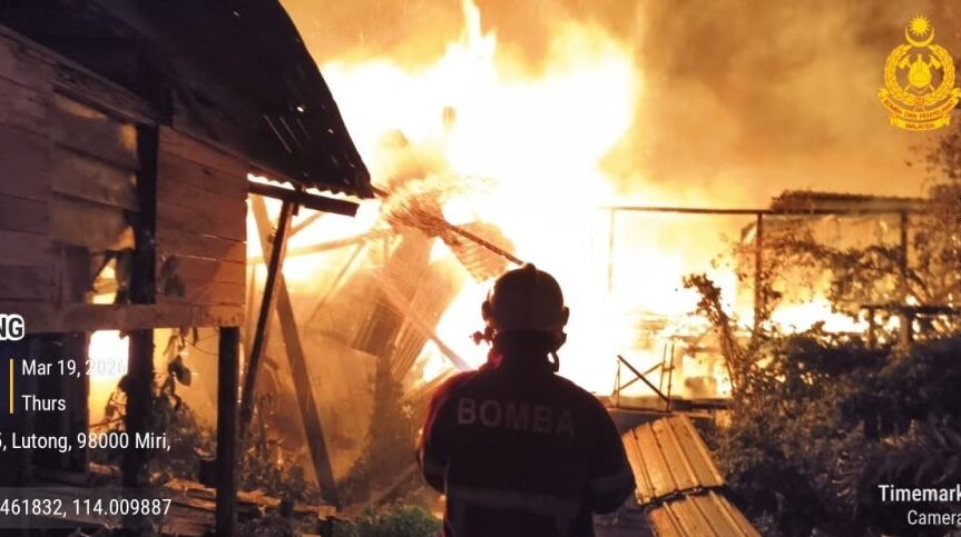 Fire Razes 10 Temporary Homes in Kampung Pasir Lutong Early Morning