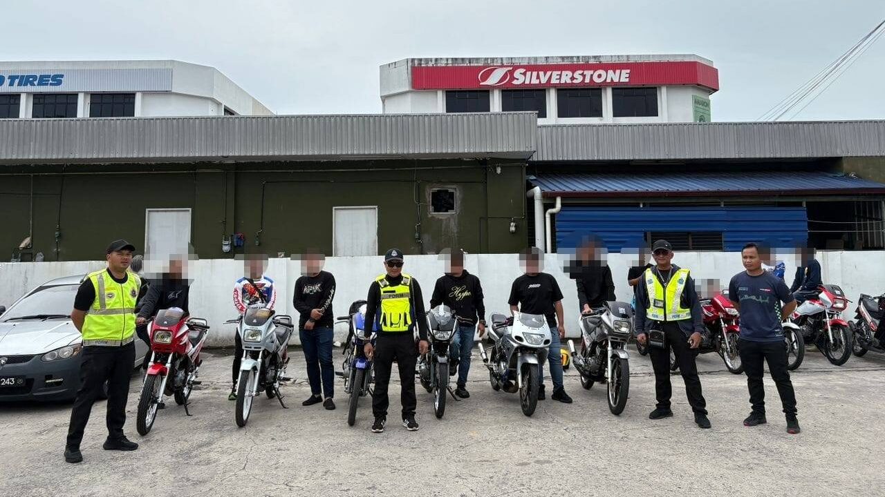 Police Seize 10 Motorcycles in Miri Street Gang Crackdown 1 Police Seize 10 Motorcycles in Miri Street Gang Crackdown