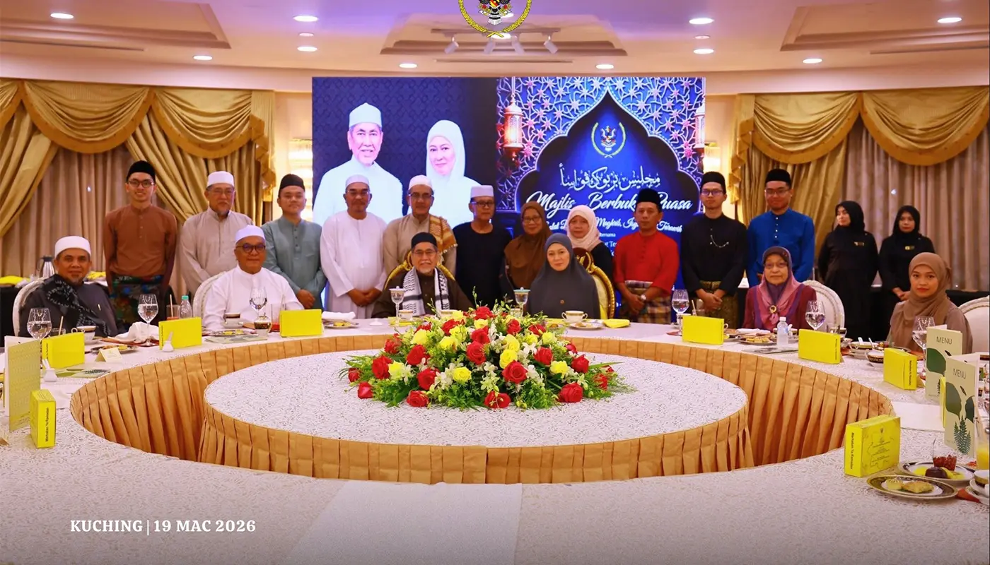 Sarawak Governor Joins Iftar and Prayers with Community Leaders 1 Sarawak, Sarawak News, Kuching, Kuching News, Ramadan, Community Leaders, Sarawak Governor
