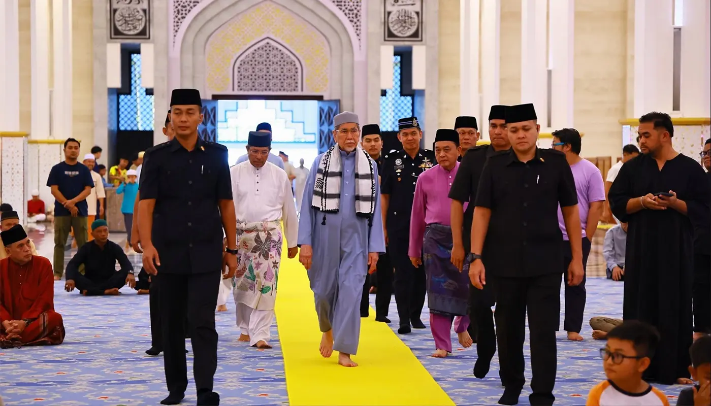 Sarawak, Sarawak News, Kuching, Kuching News, Sarawak State Mosque, Friday Prayers, Ramadan, Sarawak Governor