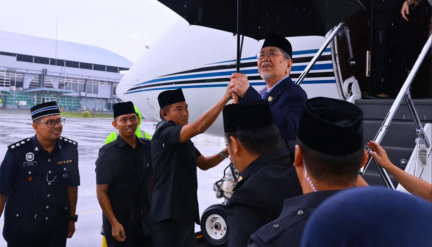 Sarawak Governor Returns to Kuching After Kuala Lumpur Visit 1 Sarawak, Sarawak News, Kuching, Kuching News, Kuala Lumpur, Sarawak Governor,