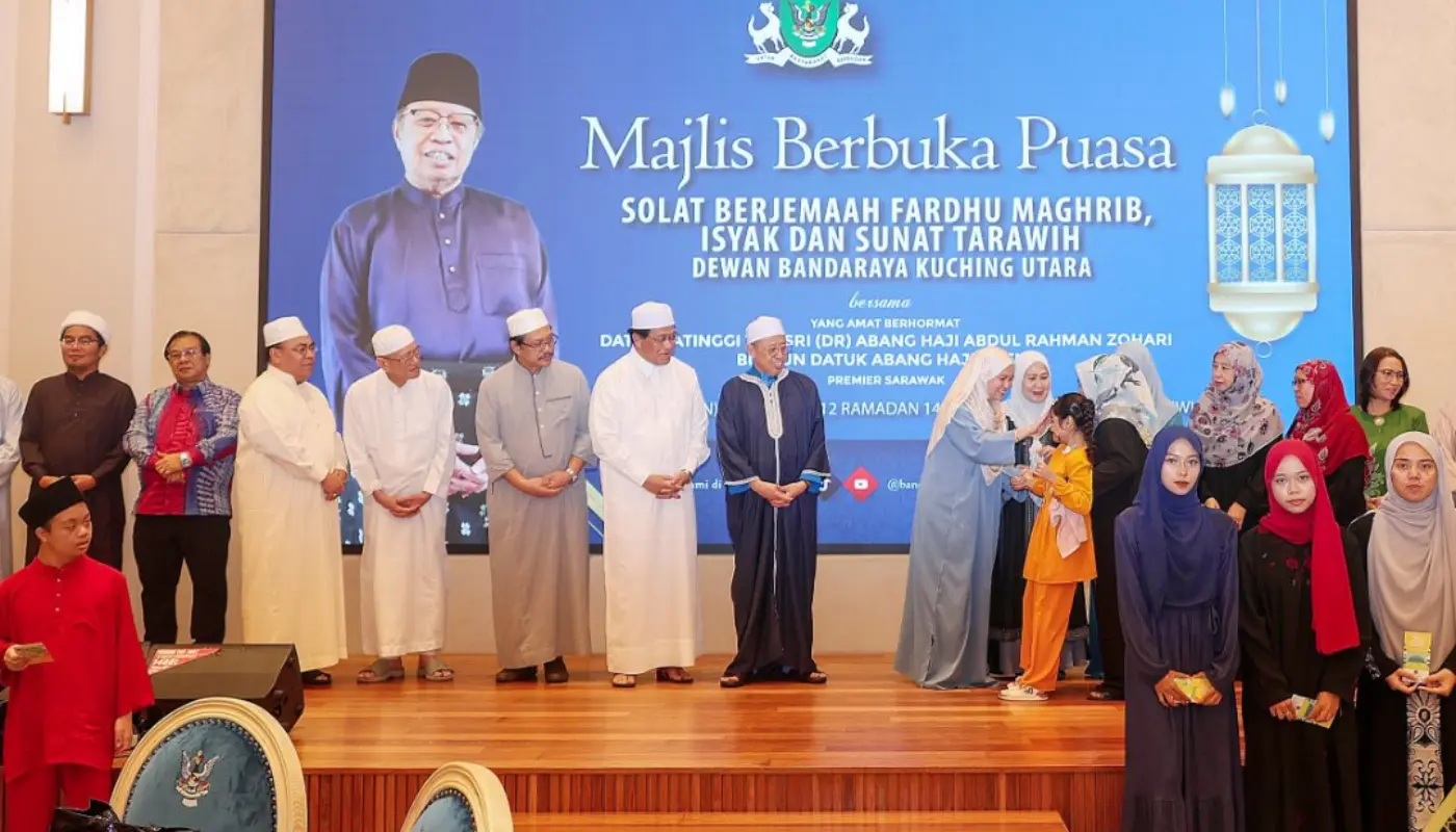 Sarawak Premier Joins DBKU's Fast Breaking Ceremony in Kuching 1 Sarawak, Sarawak News, Kuching, Kuching News, Ramadan, DBKU, Community Welfare, Aidilfitri