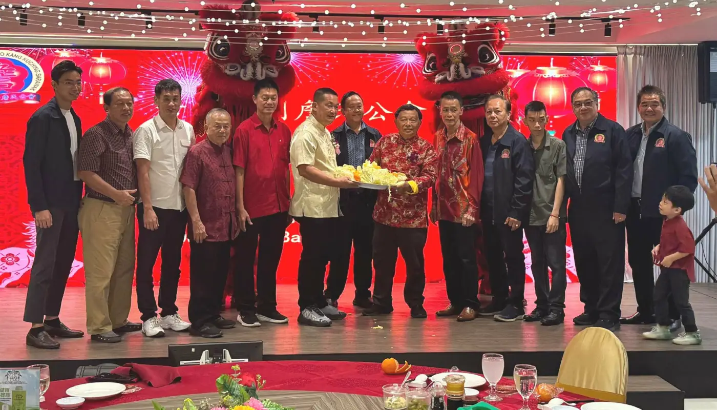 See Chee How Urges Youth Empowerment at Zhan Clan Event 1 Sarawak, Sarawak News, Kuching, Kuching News, Chinese New Year, youth development