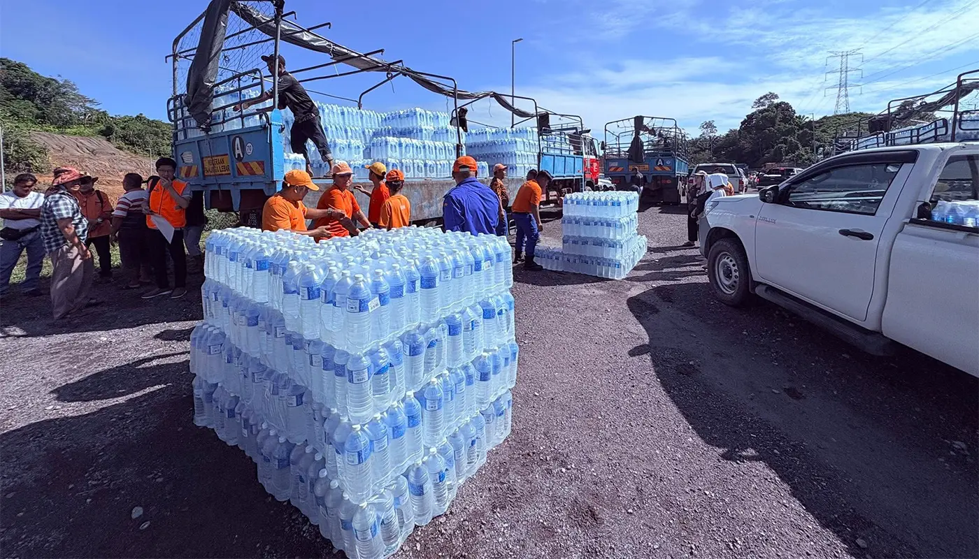 APM Selangau Provides Clean Water Aid in Lemai Amid Drought 1 Sarawak, Sarawak News, Selangau, Selangau News, Lemai, APM, Community Safety