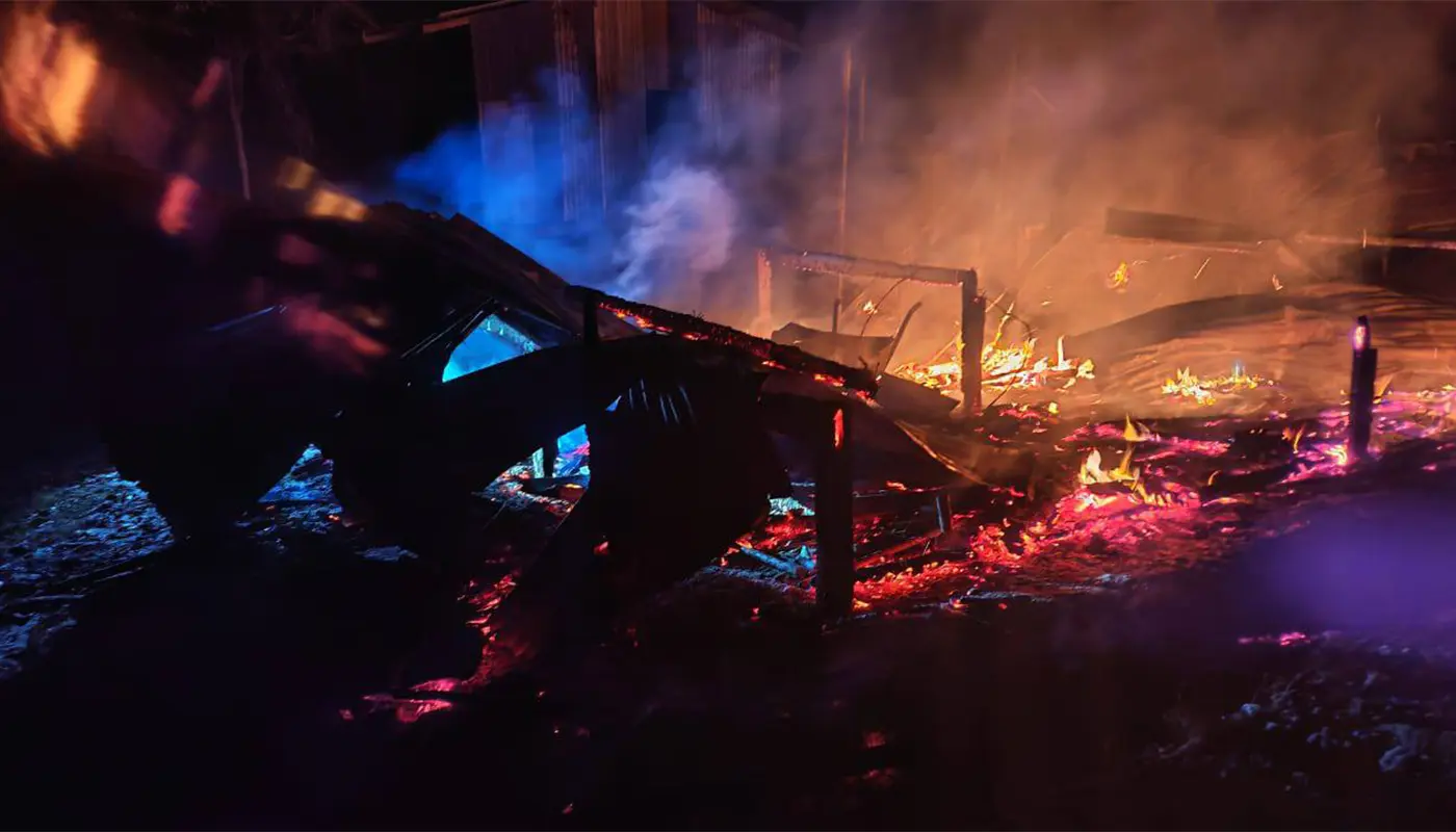 Farmhouse in Bau Razed by Night Fire 1 Sarawak, Sarawak News, Bau, Bau News, Fire Incident, JBPM Sarawak, Emergency Response
